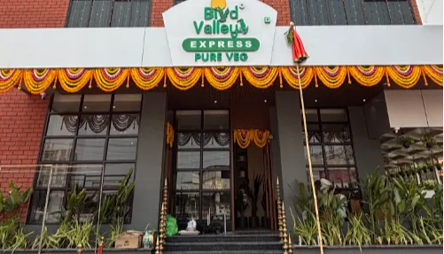 Mastiff Hotel, Hinjawadi, Pune